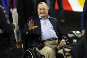 El expresidente George H.W. Bush.