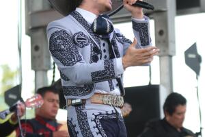 Los Ángeles hizo sentir a Alex Fernández "como en casa"