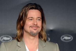 Brad-Pitt-Chanel-5.jpg