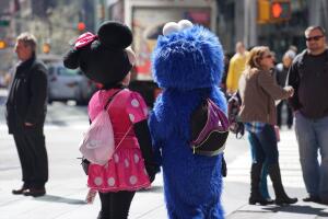 La Ciudad vs. Personajes de Times Square 