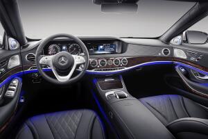 Neues bei der Mercedes-Maybach S-Klasse Noch edler, noch exklusiver – Die Mercedes-Maybach S-Klasse im neuen LookNew features for the Mercedes-Maybach S-Class Even finer, even more exclusive – The Mercedes-Maybach