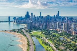 Chicago rompe récord en calor este martes 27 de agosto: temperaturas en 98 grados, con sensaciones en 114