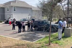 vecinos tiroteo residencial San Antonio Texas Castle Hills