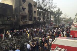 Ataque con auto bomba en el centro de Bagdad, Irak