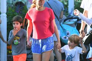 Shakira, Piqué, Sasha, MIlan, Disney 2018