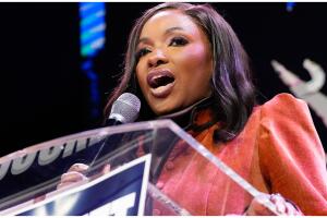 muerto tiroteo policía Dallas seguridad congresista Jasmine Crockett