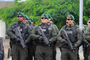 policía colombia.jpeg