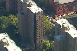 Parte del edificio colapsó tras la explosión.