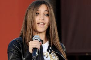 Paris-Jackson-Look-01.jpg