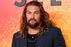 Jason Momoa en la premiere de la serie See