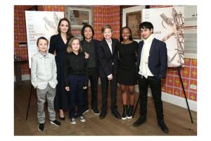 Ellos son todos los hijos de Angelina Jolie y Brad Pitt.