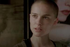 Natalie Portman en V for Vendetta.jpg
