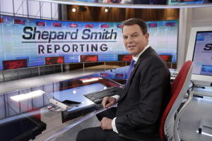 Shepard Smith en su estudio de Fox News en Nueva York.