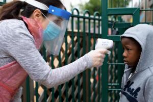 escuelas coronavirus.jpg