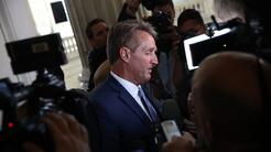 El duro discurso de Jeff Flake contra la "nueva normalidad" de Trump, comentado
