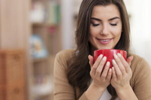Conheça os cuidados que você precisa ter ao ingerir infusão que ajuda na dieta