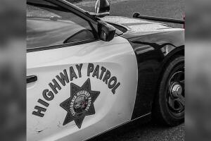 La Patrulla de Caminos de California respondió a la emergencia de violencia doméstica, pero el sujeto se dio a la fuga y provocó una persecución.