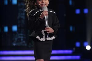 Beba protagoniza 'Mala nochecita no'