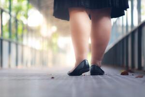 El camino de una mujer con sobrepeso