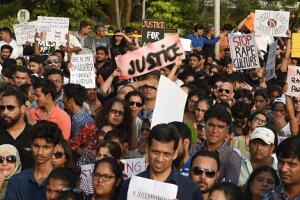 Protesta en India por violación de niña