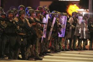 Toque de queda en el centro de Los Ángeles se mantiene por tercera noche consecutiva