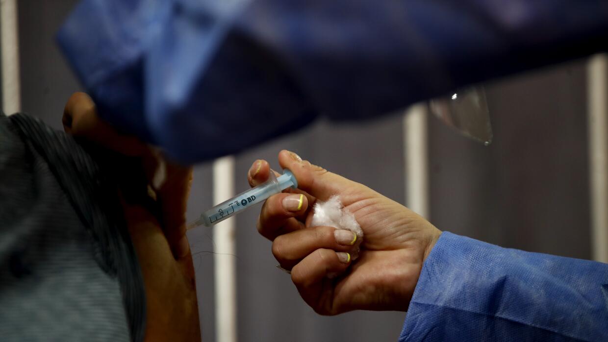 Cero deaths and hospitalizations: Why the results of the Johnson & Johnson vaccine against the coronavirus are much better than what |  Univision Health News