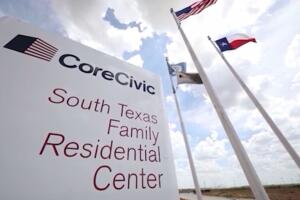 sarampión centro de detención ICE Dilley cuarentena migrantes niños salud pública