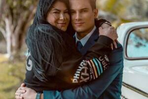 Pipe Bueno y mamá.jpg