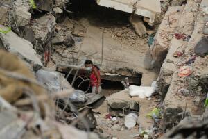 Mujer sismo en venezuela
