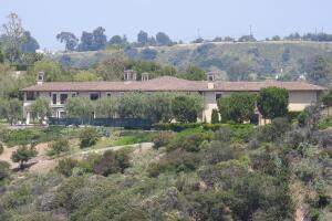 EXC Prince Harry - Meghan Markle Mansion