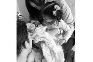 Zuria Vega Alberto Guerra nacimiento hijo Luka 