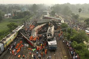 APTOPIX India Train Derailment