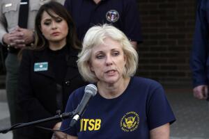 Elizabeth Espinoza, Jennifer Homendy