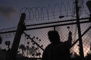 Glendale pone fin al acuerdo con ICE para detener migrantes tras críticas por violar Ley de Estado Santuario