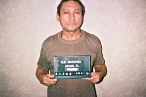 Noriega capturado en Miami, 4 enero de 1990.