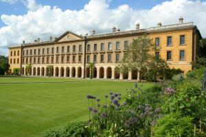 oxford-college-1.jpg