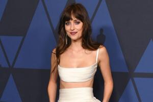dakota_johnson_vestido_blanco.jpg