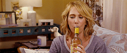 tomar-alcohol-en-pareja-3.gif