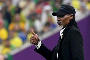 Rigobert Song, técnico de Camerún
