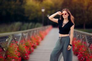 outfit-con-crop-top-negro.jpg