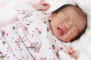 Las primeras semanas los bebés lloran sin derramar lágrimas