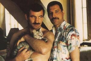 freddie_mercury_jim_hutton_gato_2.jpg