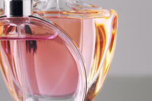 botellas-de-perfume-abiertas.jpg