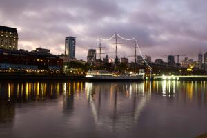 Puerto-Madero-en-Argentina-2.jpg