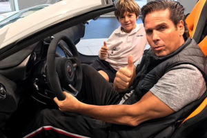 ROBERTO PALAZUELOS7.png