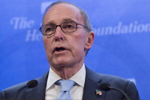 Larry Kudlow, comentarista económico de CNBC, es el elegido de Trump para sustituir a Gary Cohn.