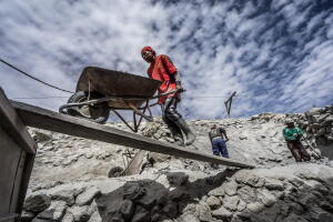 Mineros trabajando en el Cerro Rico Bolivia