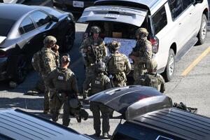agentes-fbi-trabajan-en-negociaciones-amenaza-bomba-bakersfield-california