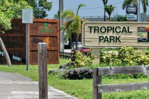 SANVALENTIN/Tropical Park.gif