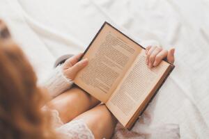Leyendo un libro